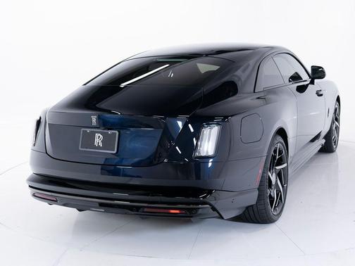 Sapphire Black 2026 Rolls-Royce Spectre Black Badge