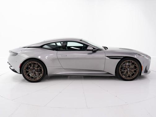 Aluminite Silver 2026 Aston Martin DB12