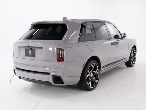 2025 Rolls-Royce Cullinan Black Badge