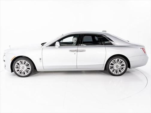 2022 Rolls-Royce Ghost