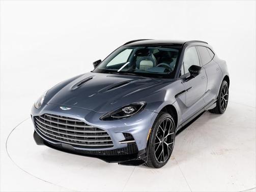 2025 Aston Martin DBX 707