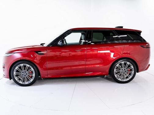 2025 Land Rover Range Rover Sport SE