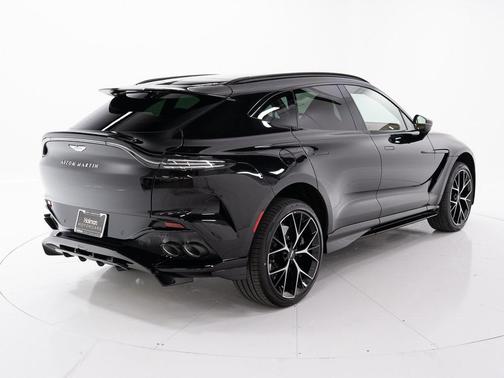 2026 Aston Martin DBX 707