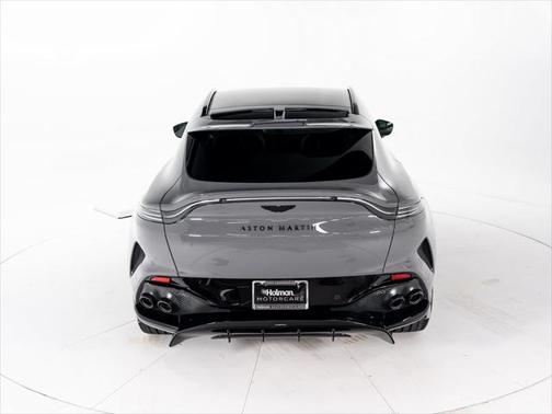 2025 Aston Martin DBX 707