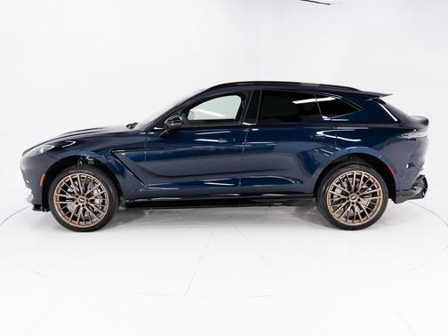 2026 Aston Martin DBX 707