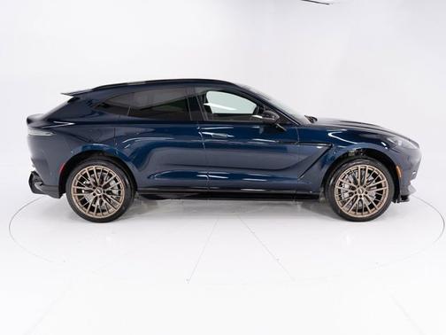 Midnight Blue 2026 Aston Martin DBX 707