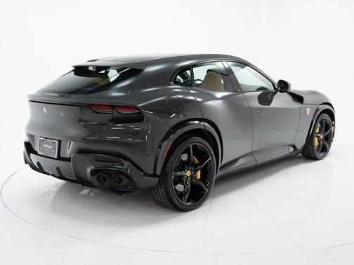 2024 Ferrari Purosangue 