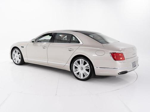 2026 Bentley Flying Spur V8