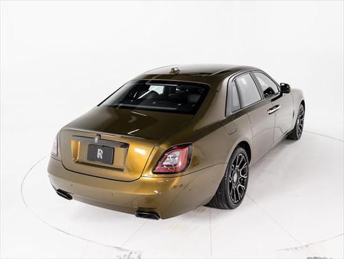 2024 Rolls-Royce Ghost Black Badge