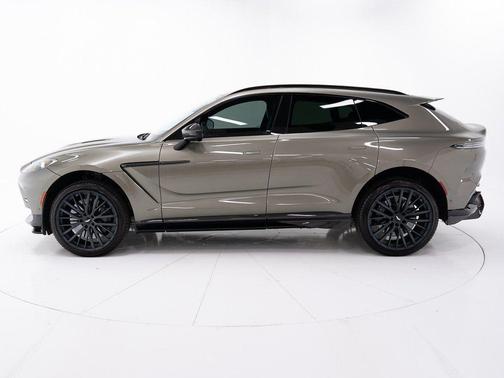 2024 Aston Martin DBX 707