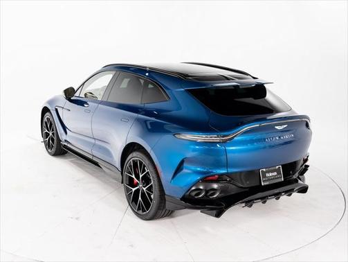 2025 Aston Martin DBX 707