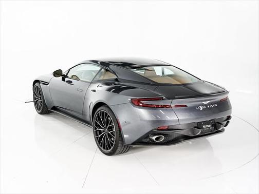 2023 Aston Martin DB11