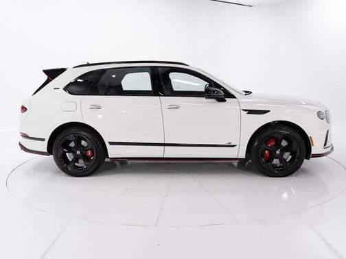 2025 Bentley Bentayga S Black Edition