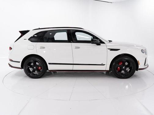 2025 Bentley Bentayga S Black Edition