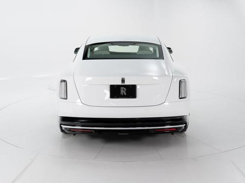 2026 Rolls-Royce Spectre Inspired By Primavera