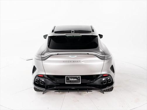 2025 Aston Martin DBX 707