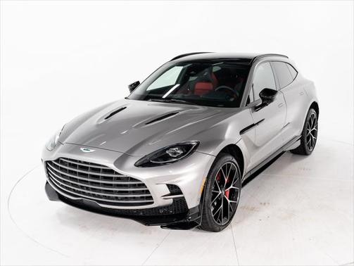 2025 Aston Martin DBX 707