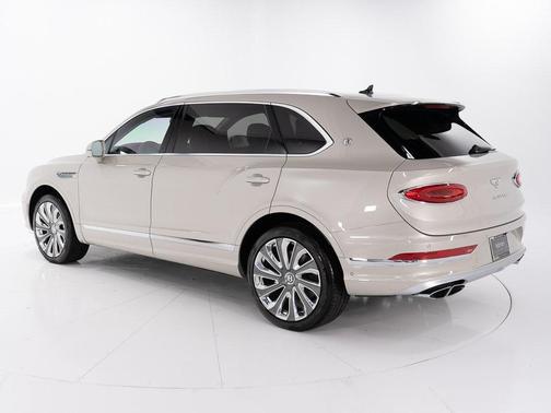 2025 Bentley Bentayga Mulliner