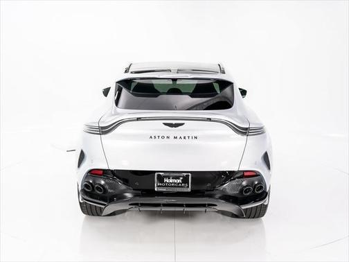 2025 Aston Martin DBX 707