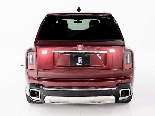 2025 Rolls-Royce Cullinan 
