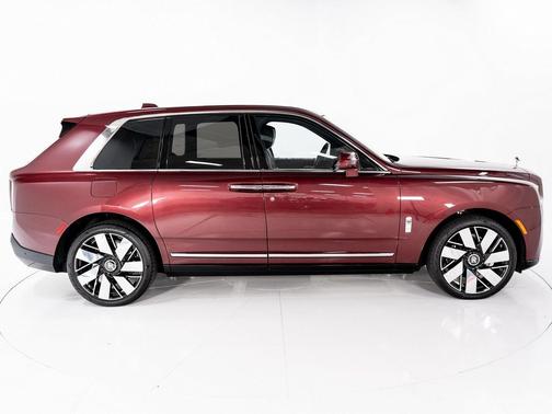 2025 Rolls-Royce Cullinan 