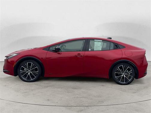 2023 Toyota Prius XLE