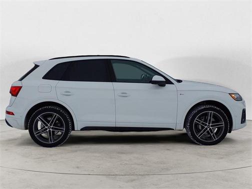 2023 Audi Q5 e 55 S line Prestige