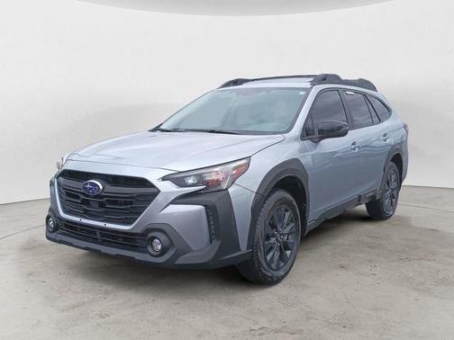 Ice Silver Metallic 2025 Subaru Outback Onyx Edition XT