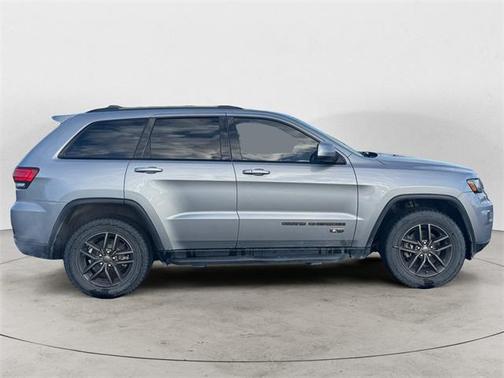 2016 Jeep Grand Cherokee 75th Anniversary