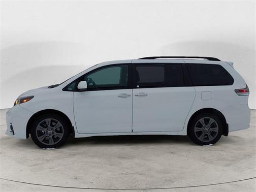 2020 Toyota Sienna SE