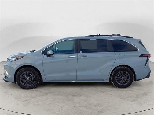 2024 Toyota Sienna Woodland Edition
