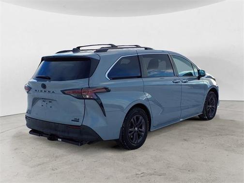2024 Toyota Sienna Woodland Edition