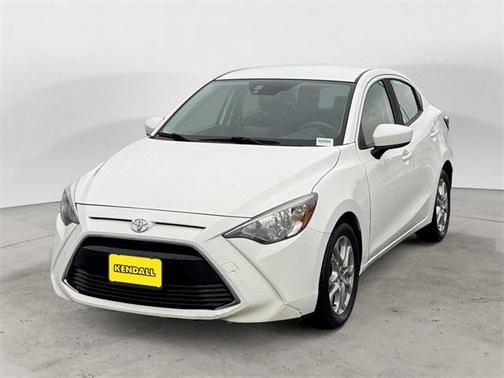 2017 Toyota Yaris iA Base
