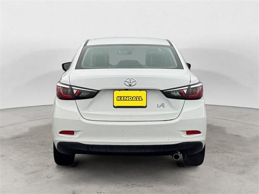 2017 Toyota Yaris iA Base