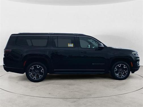 2023 Jeep Wagoneer L Series III 4x4