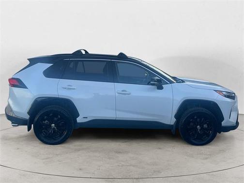 2024 Toyota RAV4 Hybrid SE