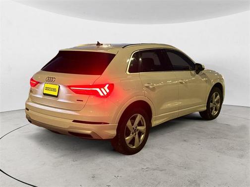 2021 Audi Q3 40 Premium