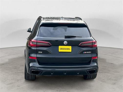 2022 BMW X5 M50i