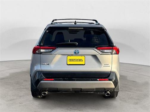 2020 Toyota RAV4 Hybrid SE