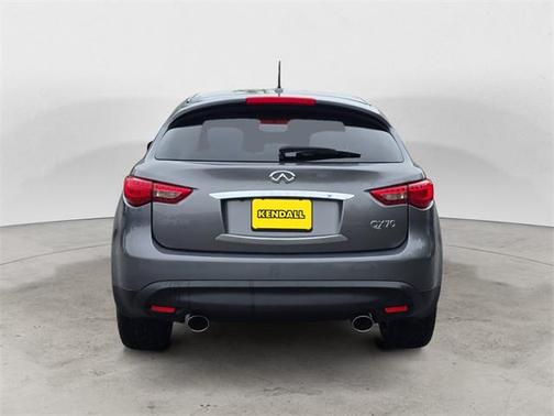 2017 INFINITI QX70 Base