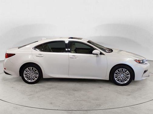 2017 Lexus ES 350 Base