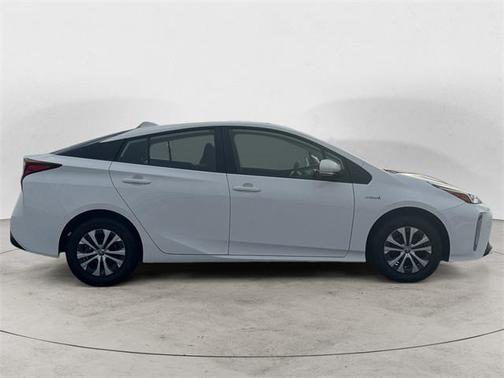 2020 Toyota Prius LE