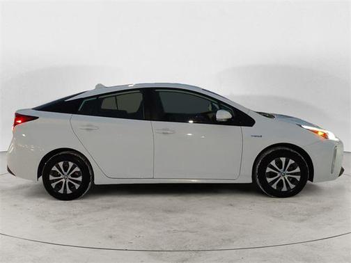 2020 Toyota Prius LE