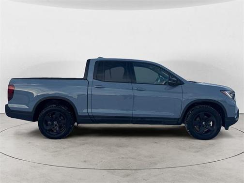 2023 Honda Ridgeline Black