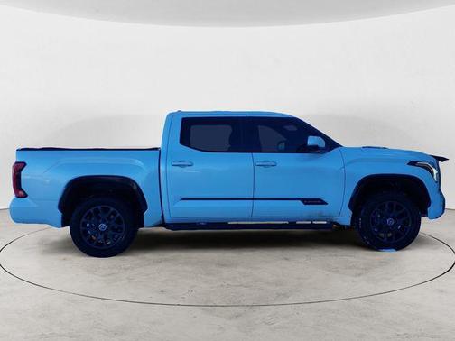 2024 Toyota Tundra Hybrid Platinum