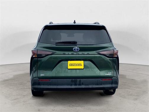2023 Toyota Sienna LE