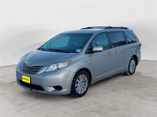 2015 Toyota Sienna LE