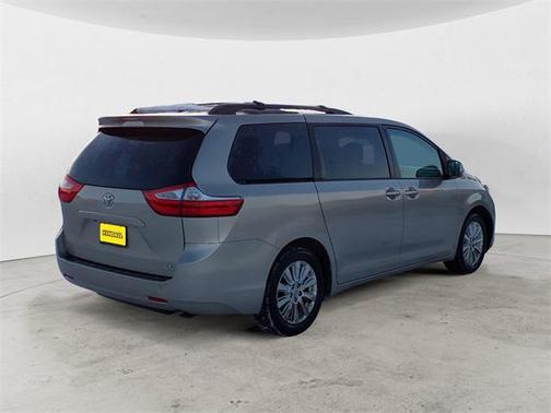 2015 Toyota Sienna LE