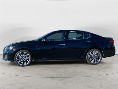 2024 Nissan Altima 2.5 SL