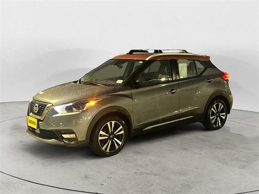 2020 Nissan Kicks SR